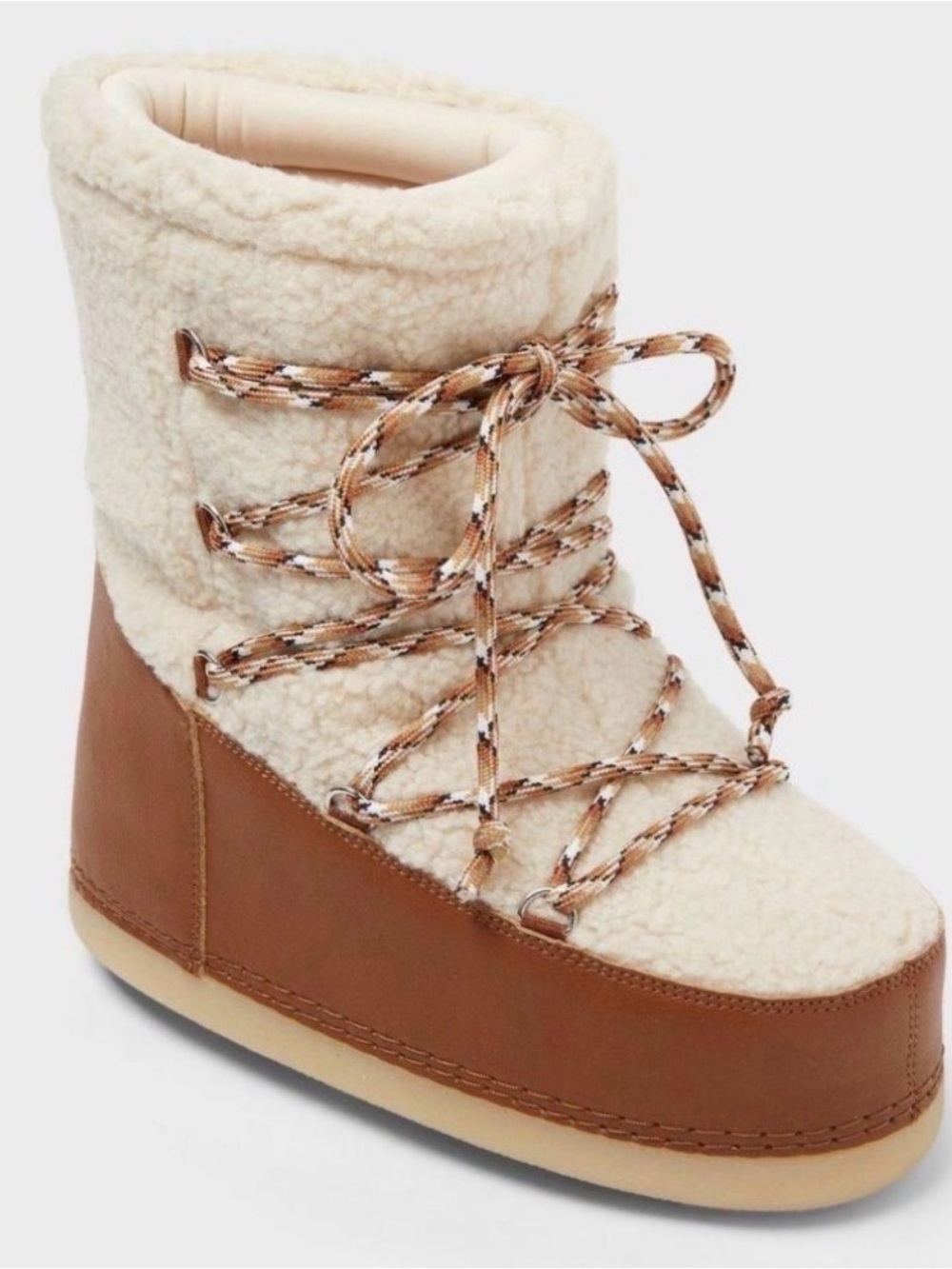NWT Women’s Zenita Boots w/Memory Foam Insole Universal Thread Moon Boots Cognac